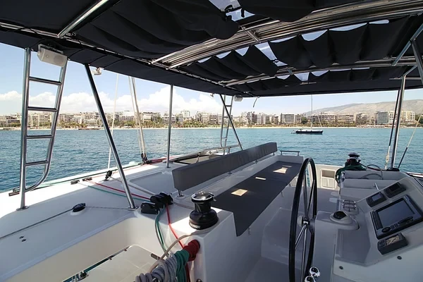 Lagoon 450 - Boatscribe.com