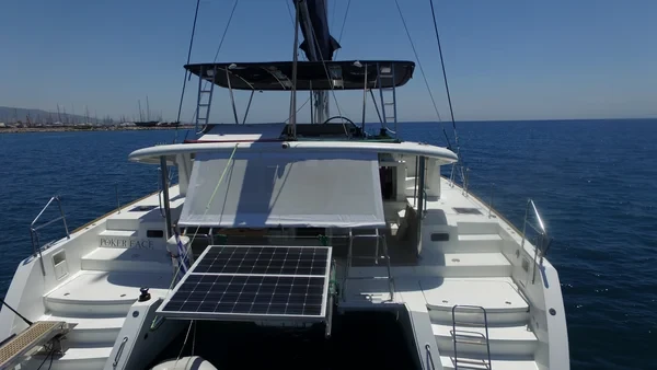 Lagoon 450 - Boatscribe.com