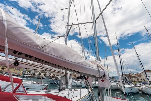 Oceanis 35.1 - Boatscribe.com