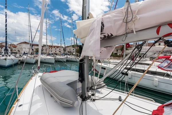 Oceanis 35.1 - Boatscribe.com
