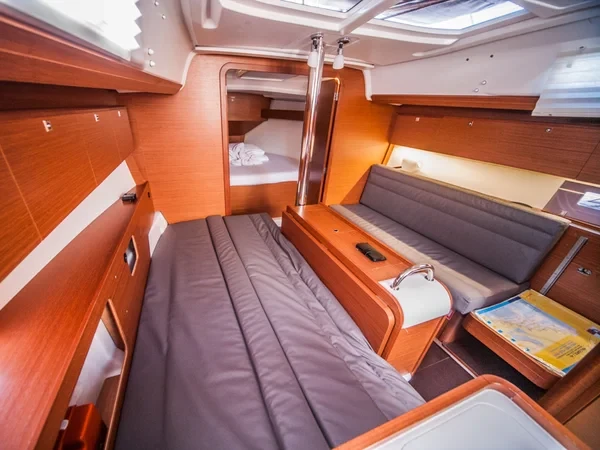 Dufour 350 GL - Boatscribe.com