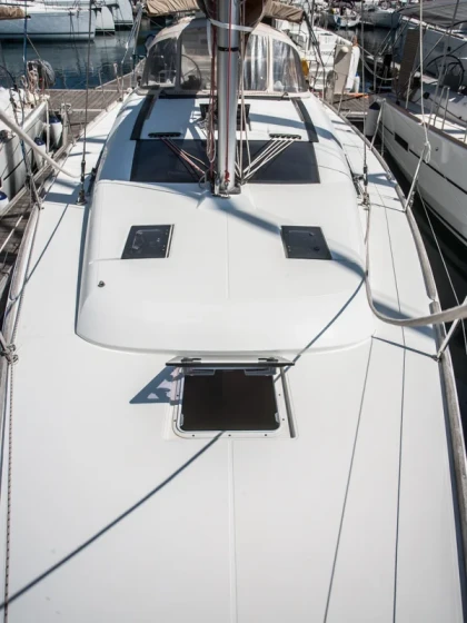 Dufour 350 GL - Boatscribe.com