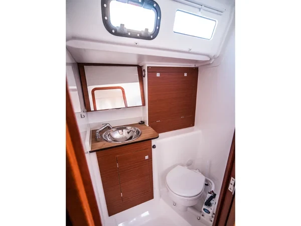 Dufour 350 GL - Boatscribe.com