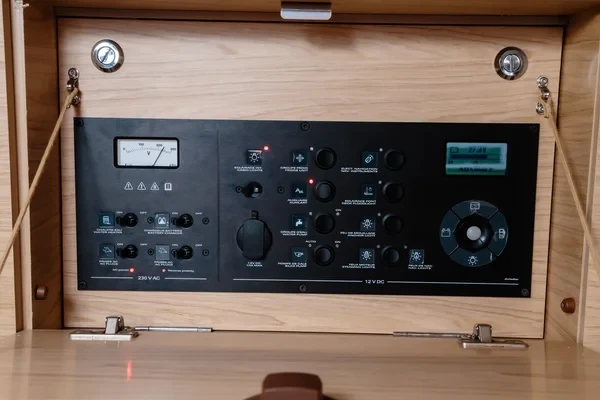 Oceanis 48 - Boatscribe.com