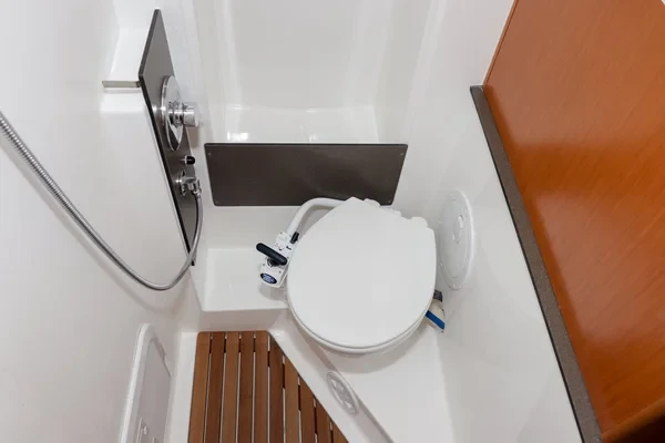 Bavaria 34 Cruiser - Boatscribe.com