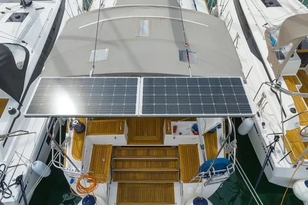 Elan 514 Impression - Boatscribe.com