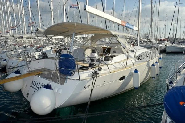 Elan 514 Impression - Boatscribe.com