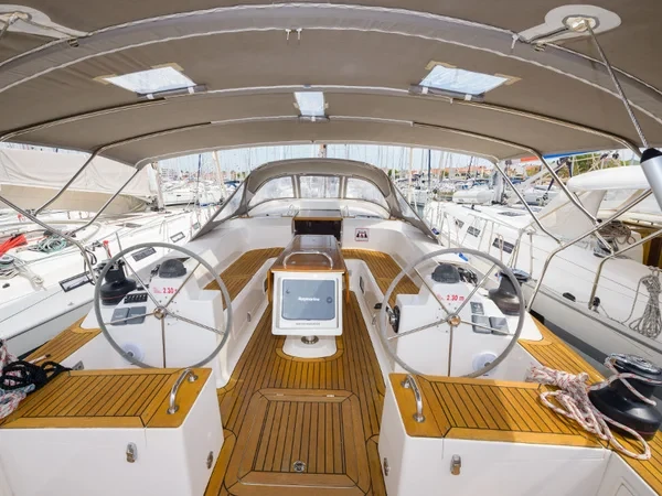Elan 514 Impression - Boatscribe.com