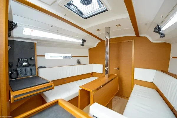 Sun Odyssey 349 - Boatscribe.com