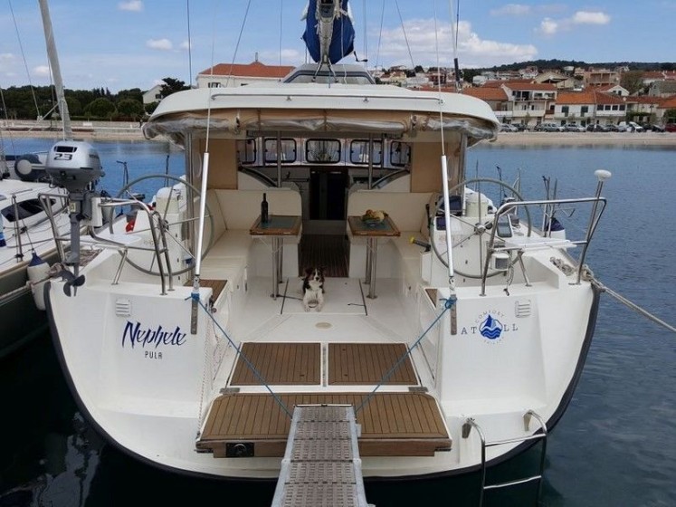 Atoll 6 - Boatscribe.com