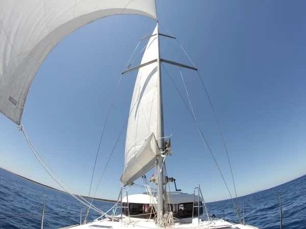 Atoll 6 - Boatscribe.com