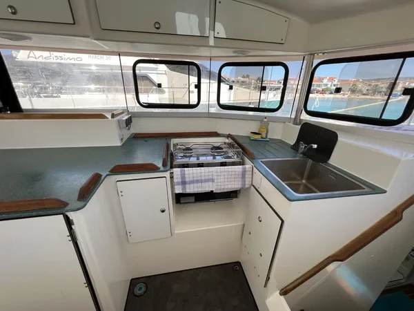 Atoll 6 - Boatscribe.com