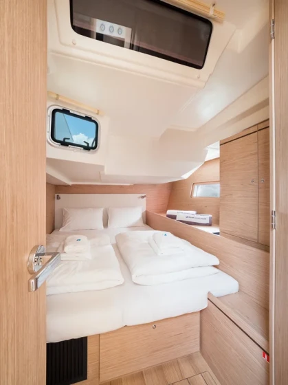 Oceanis 51.1 - Boatscribe.com