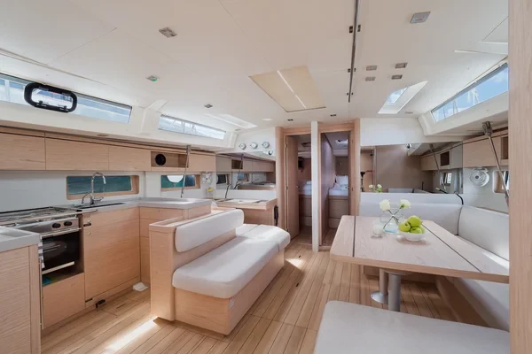 Oceanis 51.1 - Boatscribe.com