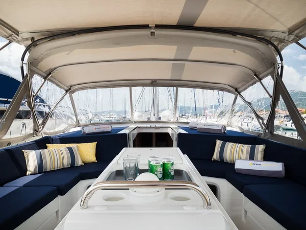 Oceanis 51.1 - Boatscribe.com