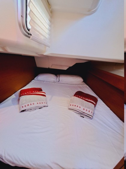 Sun Odyssey 389 - Boatscribe.com