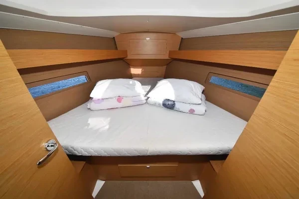 Dufour 382 GL - Boatscribe.com