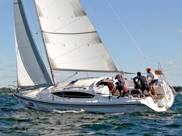 Maxus 33.1 RS - Boatscribe.com