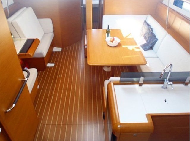 Sun Odyssey 439 - Boatscribe.com