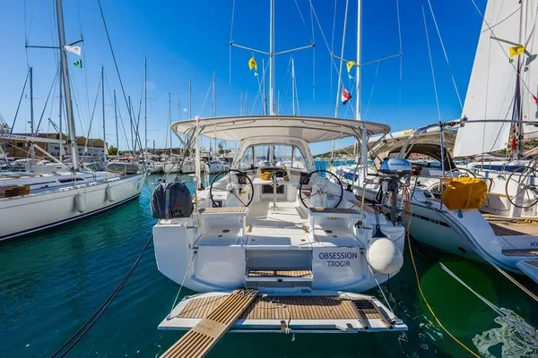 Oceanis 38.1 - Boatscribe.com