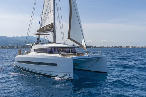 Bali 4.1 - Boatscribe.com