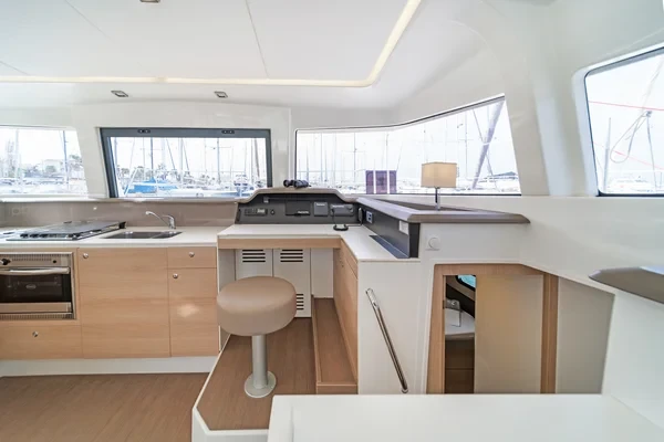 Bali 4.1 - Boatscribe.com