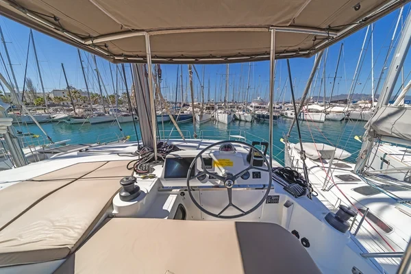 Bali 4.1 - Boatscribe.com