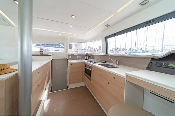 Bali 4.1 - Boatscribe.com