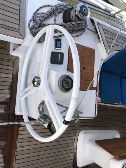 Oceanis 43 - Boatscribe.com