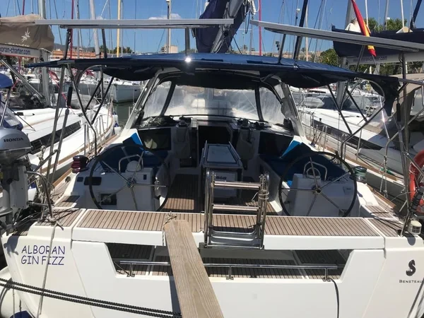 Oceanis 45 - Boatscribe.com