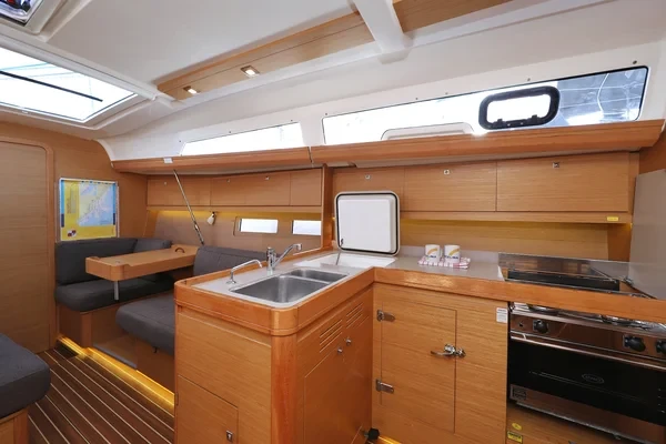 Dufour 412 GL - Boatscribe.com
