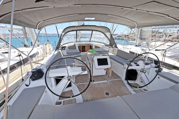 Jeanneau 58 - Boatscribe.com