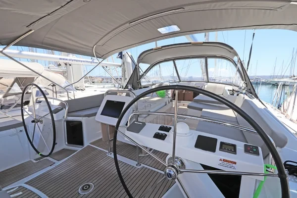 Jeanneau 58 - Boatscribe.com
