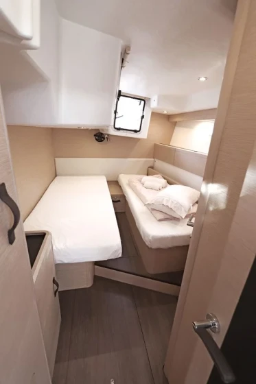 Jeanneau 58 - Boatscribe.com