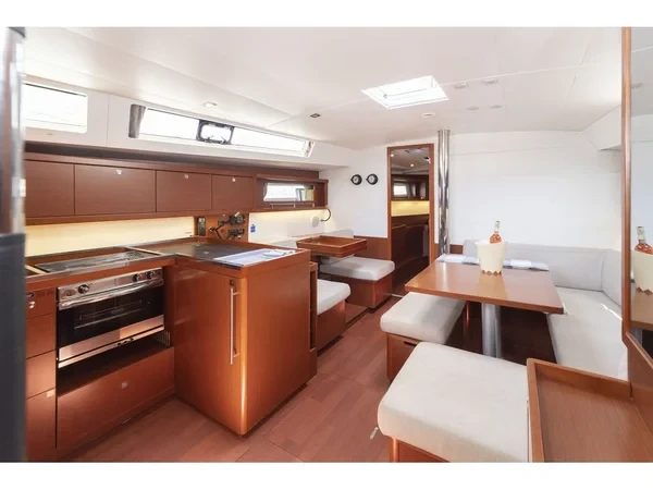 Oceanis 45 - Boatscribe.com