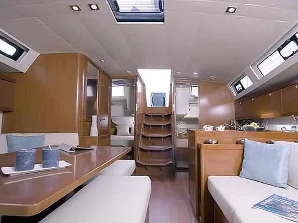 Oceanis 45 - Boatscribe.com