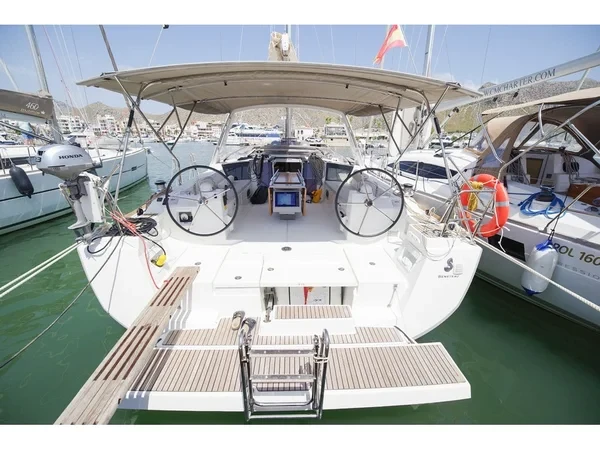 Oceanis 45 - Boatscribe.com