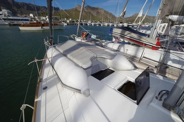 Oceanis 38 - Boatscribe.com