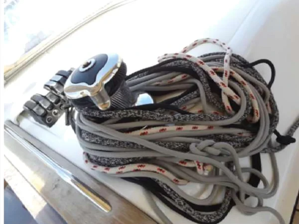 Jeanneau 53 - Boatscribe.com