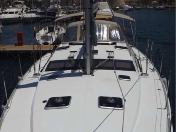 Jeanneau 53 - Boatscribe.com