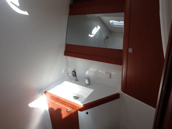 Oceanis 48 - Boatscribe.com