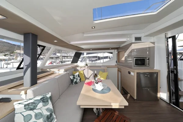 Astrea 42 - Boatscribe.com