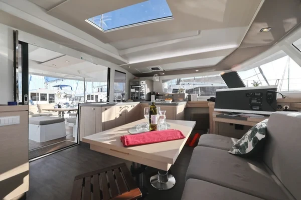 Astrea 42 - Boatscribe.com