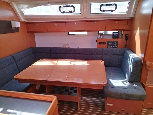 Bavaria 46 Cruiser - Boatscribe.com