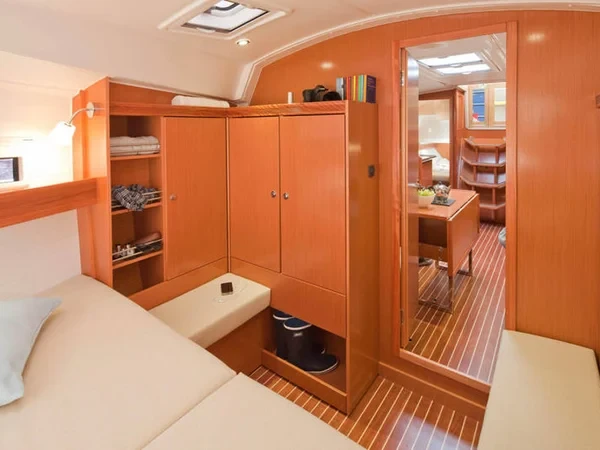 Bavaria 36 Cruiser - Boatscribe.com