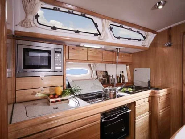 Bavaria 40 Cruiser - Boatscribe.com