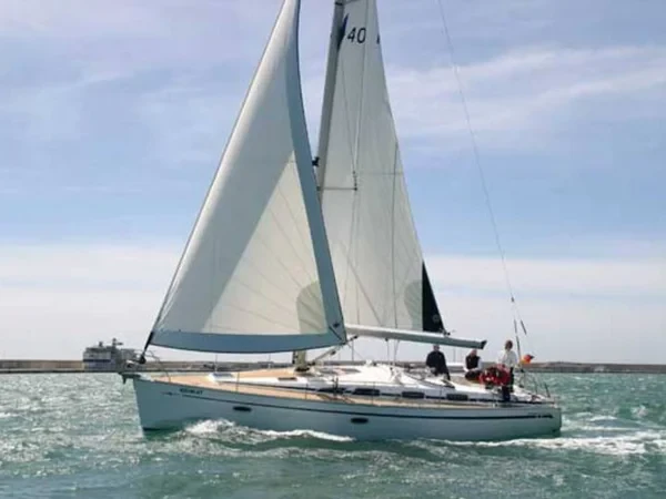 Bavaria 40 Cruiser - Boatscribe.com