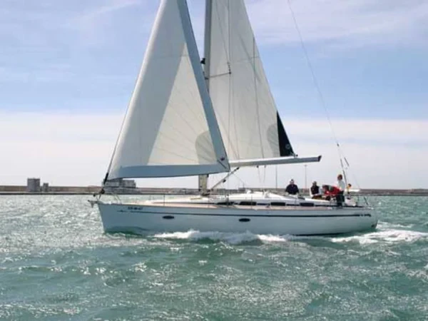 Bavaria 40 Cruiser - Boatscribe.com