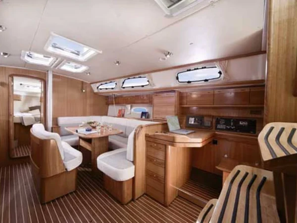 Bavaria 40 Cruiser - Boatscribe.com