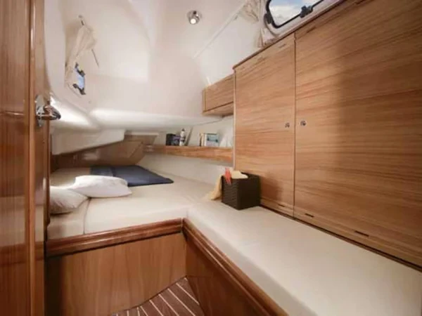 Bavaria 40 Cruiser - Boatscribe.com